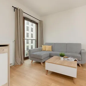 Sierakowskiego By Renters , Warszawa Polska